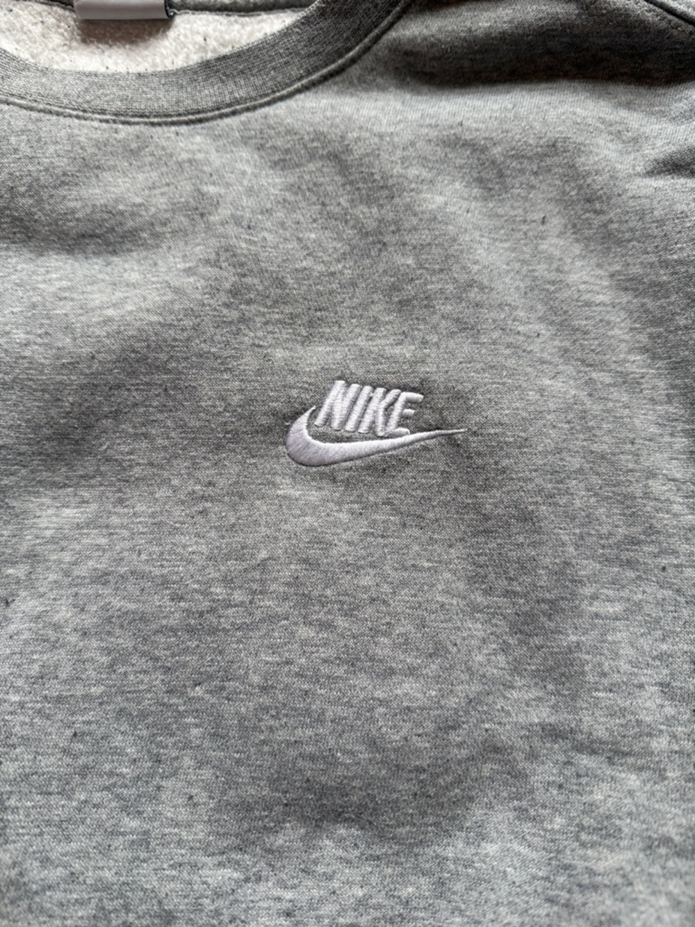 Men’s Nike Crewneck Sweatshirt - Picture 2 of 3